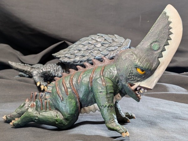 昭和ガメラ四足/二足用尻尾パーツ付＆ギロン（エクスプラス）ソフビ２体セット 昭和ガメラ四足/二足用尻尾パーツ付＆ギロン（エクスプラス）ソフビ2