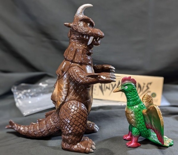 ゴメス＆リトラ「ウルトラQ」登場怪獣（マーミット）ビニール