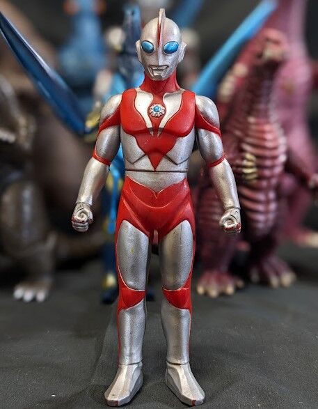 ウルトラマンフィギュア 怪獣 サウンドバトラー など12体セット