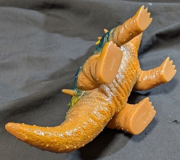 バルゴン（日東復刻・スラッシュカンパニー）ミドルサイズ ソフビ