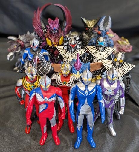 ウルトラマンコスモス＆登場怪獣・宇宙人（バンダイ）ソフビフィギュア