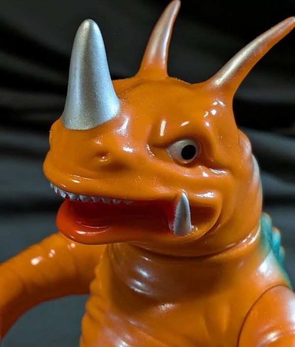 ネロンガ「ウルトラマン」登場怪獣（ブルマァク復刻）ソフビフィギュア
