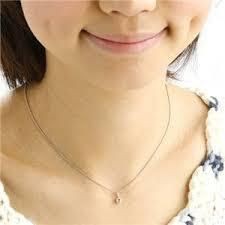 一粒ダイヤネックレスの0 3カラットは小さいですか 一粒ダイヤネックレスの大きさの選び方