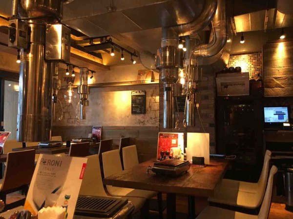 西新宿 焼肉バル Taiju にてリブロースステーキ 塩ロースなど Dales Mivisのラーメン 一人飲みなど