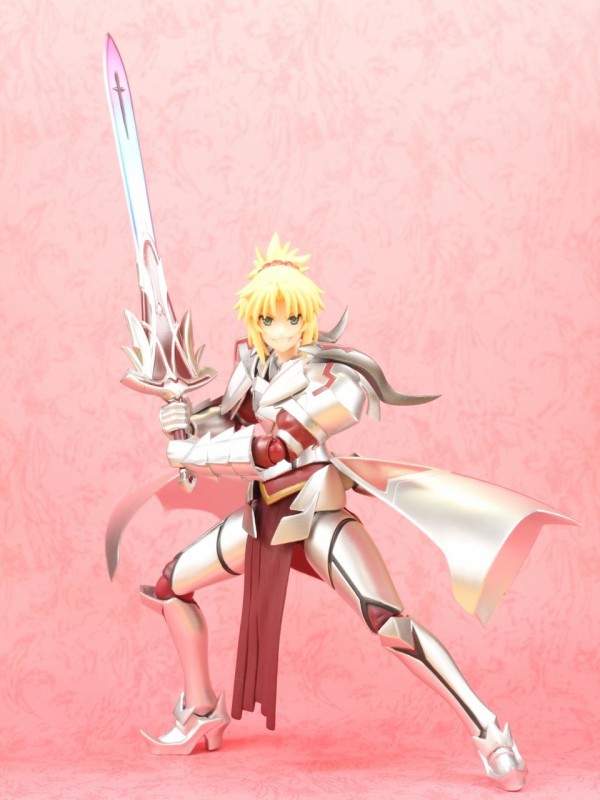 レビュー】figma “赤”のセイバー : dark's toy