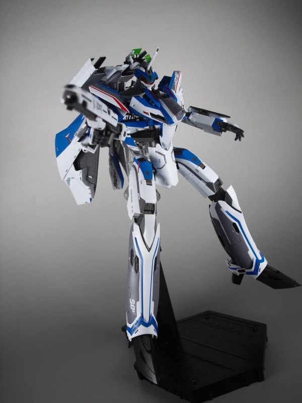 レビュー】DX超合金 VF-31J ジークフリード(ハヤテ