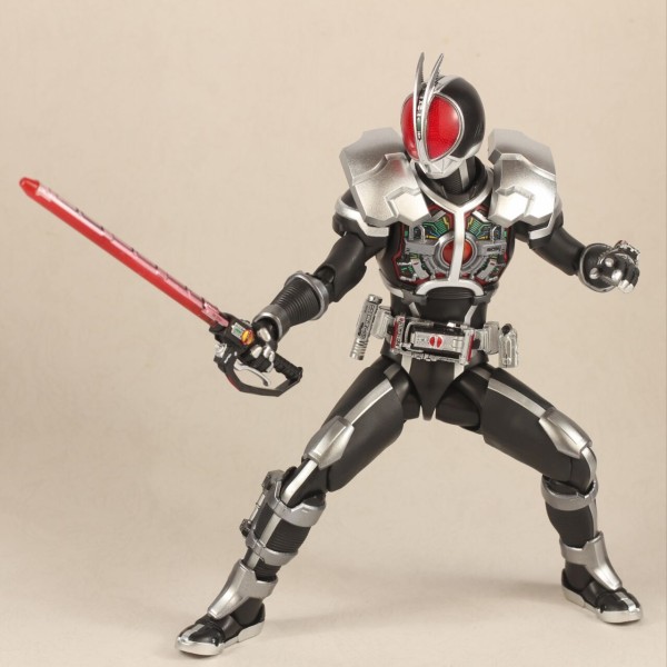SHFiguarts 真骨彫　仮面ライダーファイズ　アクセルフォーム 徹底レビュー】S.H.Figuarts（真骨彫製法） 仮面ライダー