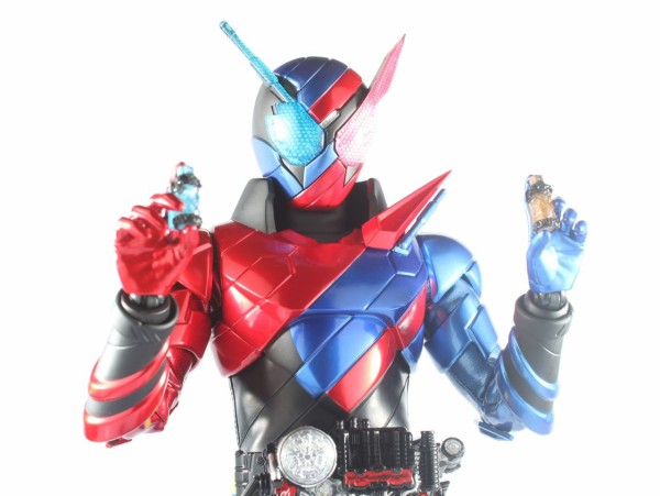 レビュー】RAH GENESIS 仮面ライダービルド ラビットタンクフォーム