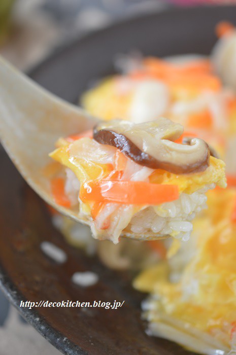 簡単お昼ご飯 こどもたち大好き とろ りカニカマあんの天津飯 酸っぱくないやさしい味わいです Decoの小さな台所 体にやさしい妄想料理レシピ 薬膳メモ付き Powered By ライブドアブログ