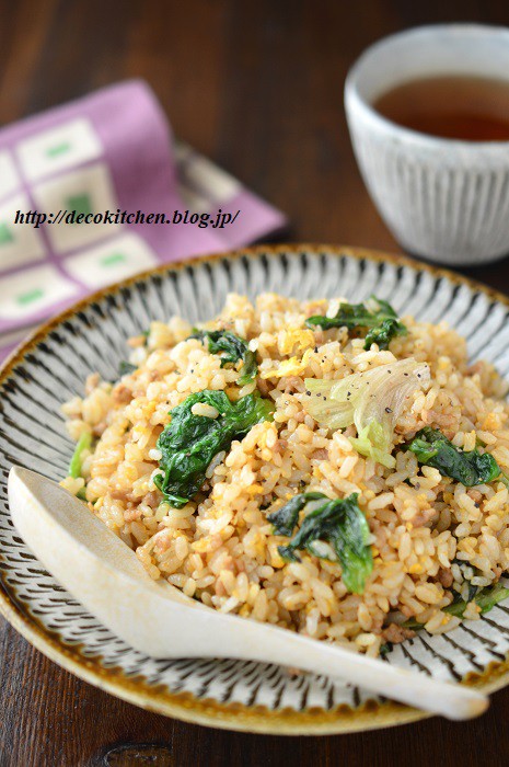 ご飯パラパラ レタスシャキっ 豚ひき肉とリーフレタスのガーリックオイスター炒飯 Decoの小さな台所 体にやさしい妄想料理レシピ 薬膳メモ付き Powered By ライブドアブログ