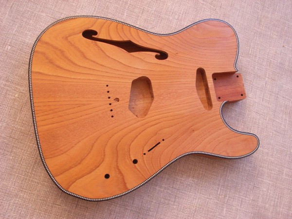 欅”けやき”の木でエレキボディを作る・・ : TORU FUJII GUITARS
