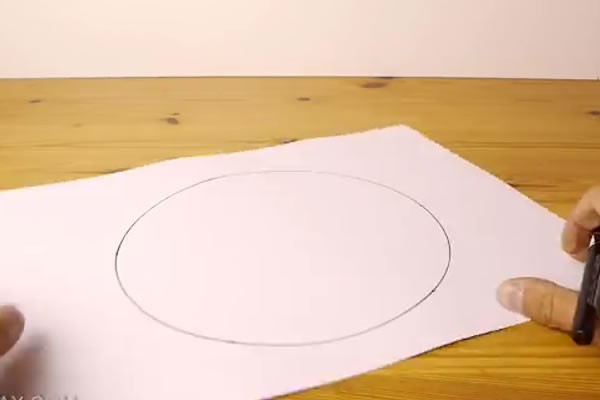 感動 コンパス無しで円を描く方法 この発想はなかっただけに感動した紹介動画 何度観ても感動しちゃう動画まとめ
