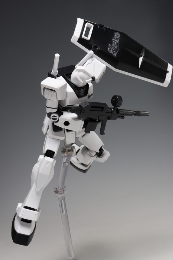 HGUC RX-78-2ガンダム マリーンズバージョン レビュー : デンデロの消失