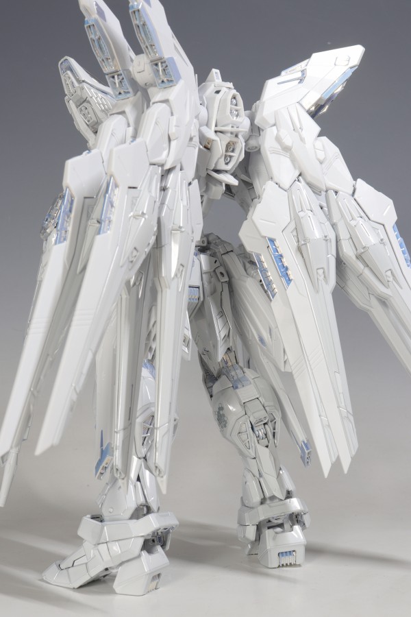 MGEX ストライクフリーダムガンダム ［TWILIGHT COATING