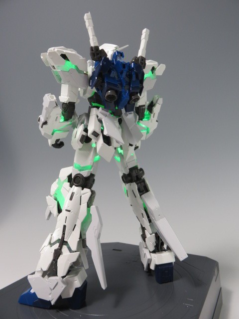 RG ガンダムベース限定 ユニコーンガンダム［デストロイモード