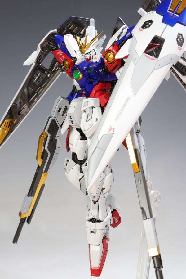 え*つ様 RGウイングガンダムゼロ　全塗装 RG ウイングガンダムゼロ 塗装/完成 : デンデロの消失