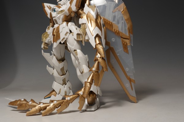 ガンダムエピオンEWCROSSCONTRASTCOLORSCLEAR WHITE Amazon | MG ガンダムエピオンEW [CROSS CONTRAST COLORS/CLEAR
