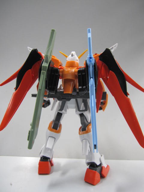 HG デスティニーガンダム （ﾊｲﾈ・ｳﾞｪｽﾃﾝﾌﾙｽ専用機） レビュー