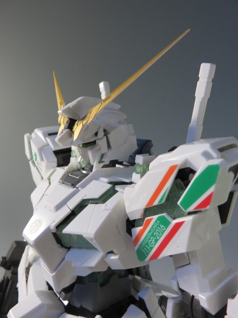 PG ユニコーンガンダム ルミナスクリア セブン-イレブンカラー
