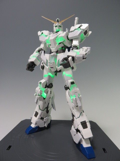 BANDAI - RG ガンダムベース限定 ユニコーンガンダム（LIGHTING MODEL） Amazon | RG 1/144 ガンダムベース限定 RX-0 ユニコーンガンダム