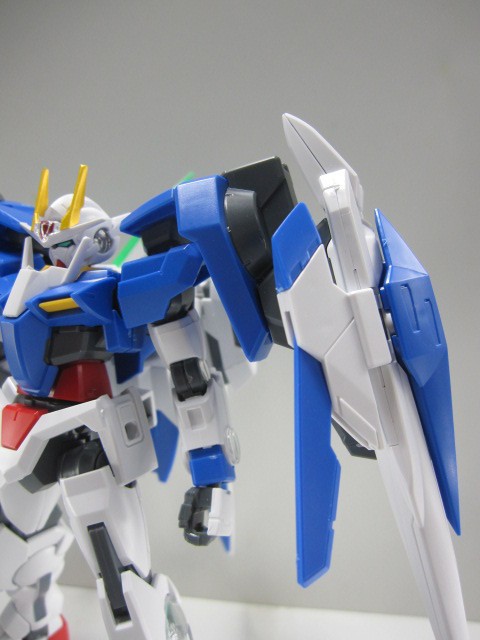 HG ダブルオーライザー粒子貯蔵　アストレアタイプF エクシアダッシュ 送料込 ダブルオーライザー 粒子貯蔵タンク型｜eleosさんのガンプラ作品