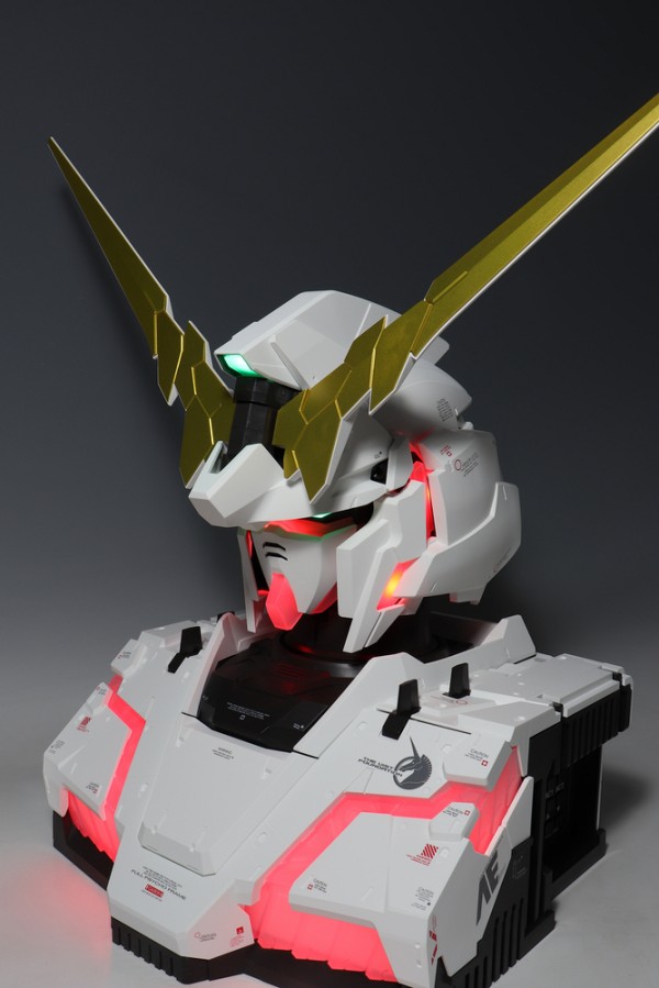 REAL EXPERIENCE MODEL RX-0ユニコーンガンダム（AUTO-TRANS