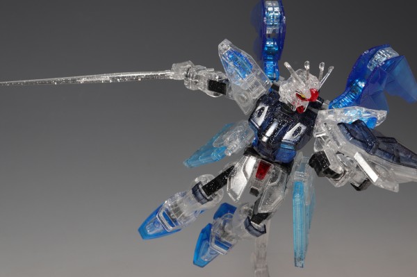HG フリーダムガンダム プラフスキーパーティクルクリアVer