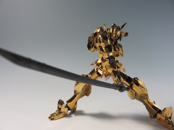 HGIBO ガンダムバルバトス ゴールドメッキVer. レビュー HGIBO ガンダムバルバトス ゴールドメッキVer. レビュー