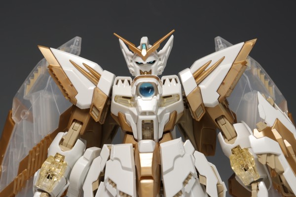 MG ガンダムエピオンEW ［CROSS CONTRAST COLORS / CLEAR WHITE
