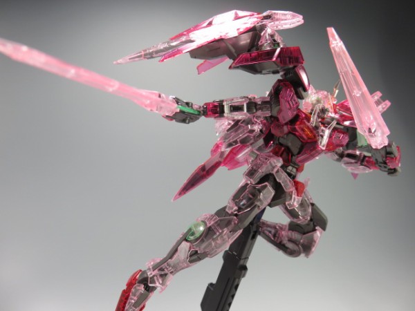 MG 1/100 トランザムライザー クリア LED付 ガンダムベース限定 MG 1/100 ガンダムベース限定 トランザムライザー [クリアカラー