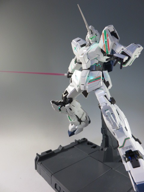 PG ユニコーンガンダム ルミナスクリア セブン-イレブンカラー PG ユニコーンガンダム ルミナスクリア セブン-イレブンカラー