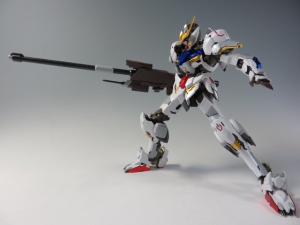 【組み立て済】ガンダムバルバトス　1/100 ハイレゾリューションモデル ハイレゾリューションモデル ガンダムバルバトス (1/100