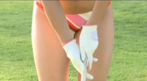 川村ゆきえの水着でゴルフ！ : ゴルフでシングルを目指している