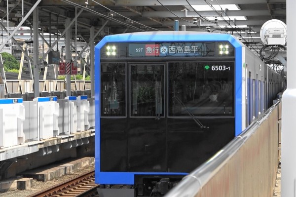 都営三田線6500形続々営業運転開始 : レール＆KQ倶楽部