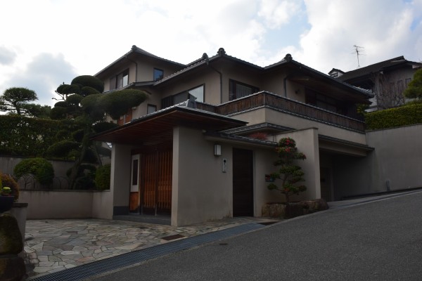 六麓荘 八鬮不動産