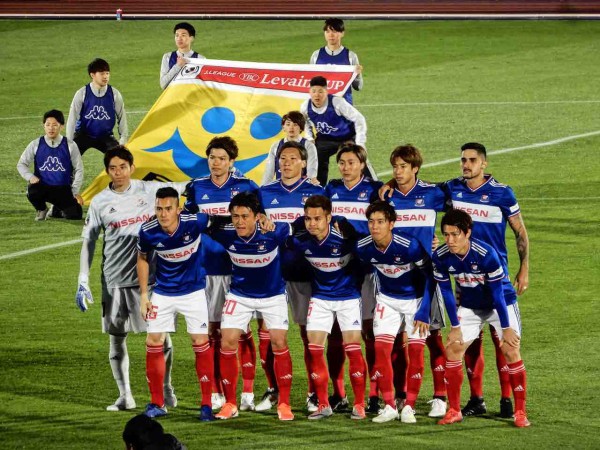 李忠成がマリノス初ゴール ゴール後の光景に胸が熱くなる ルヴァン杯 札幌戦 トリコロールの旗のもと Dice Kのblog