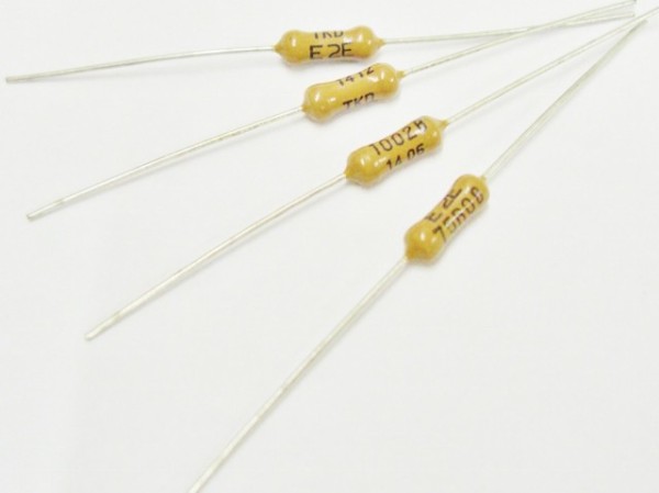 東京光音電波の高精度金属皮膜抵抗器 RN14 Series販売してます。 : デジットBlog