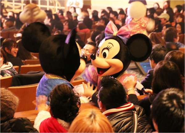 速報 バレンタイン ナイト スタート ファイナル公演は8年間をプレイバックする号泣ショー Disney Style