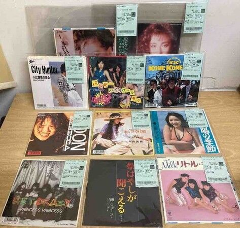 レコードコレクション多数 J-POP中心に中古7