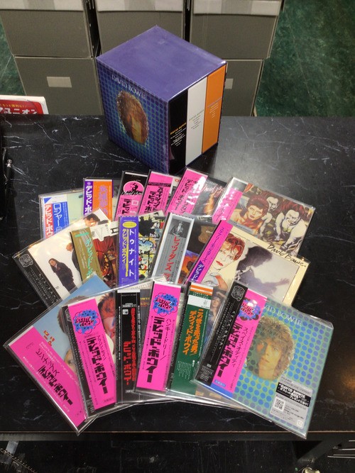 ローラ・ニーロ/紙ジャケットCD４タイトル・ボックスセット＋デフジャケ２種 ローラ・ニーロのLP8枚組豪華ボックス・セット『アメリカン