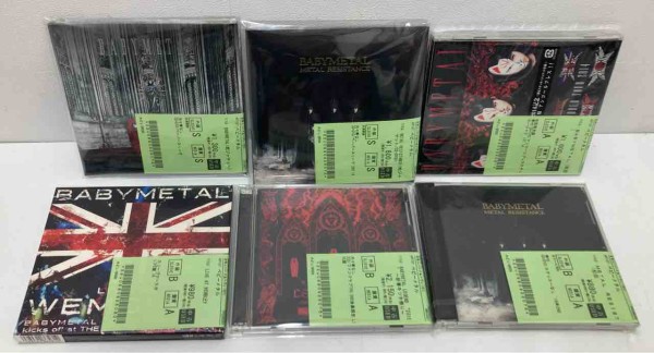 ベビーメタル』CD、映像作品、アパレル品などがまとまって入荷