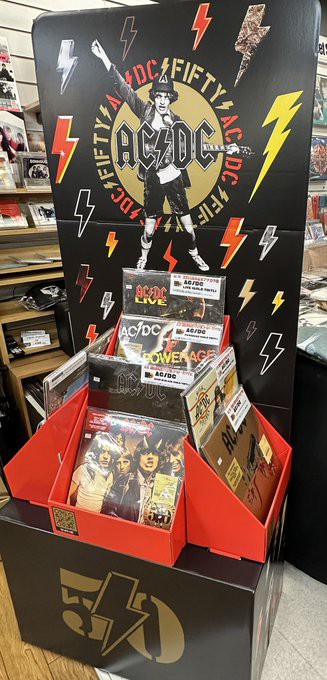 AC/DC 祝！活動50周年 完全限定で記念VINYL11タイトルがリリース