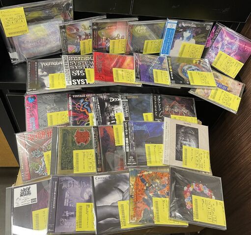 聖飢魔Ⅱ、EARTHSHAKER、ZIGGYらジャパニーズメタル80点以上お
