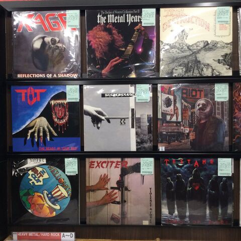 EXCITER、RIOT、SCORPIONS、TESTAMENTなど中古レコードが入荷しました