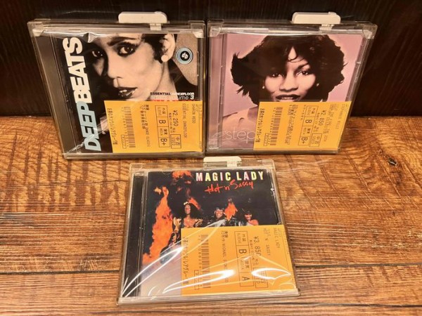 レア　廃盤　純金 蒸着ゴールドCD4枚セット 83c1df9e.jpg