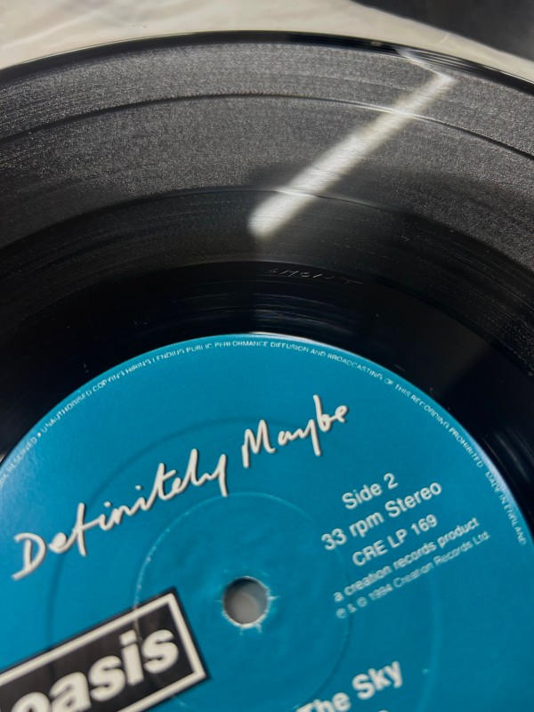 Oasis – Definitely Maybe レコード UKオリジナル盤 中古/ロック】オアシスの名盤「ディフィニトリー・メイビー」の