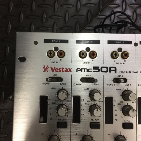 Technics ターンテーブル×2台、Vestax ミキサー×1台 Technics】ターンテーブル2台&ミキサーセット - DJ機器最高 の