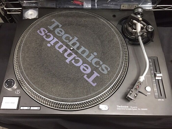 テクニクス ターンテーブル SL-1200MK3D SL-1200MK5 TECHNICS SL-1200MK3D・SL-1200MK5 中古ターンテーブル入荷