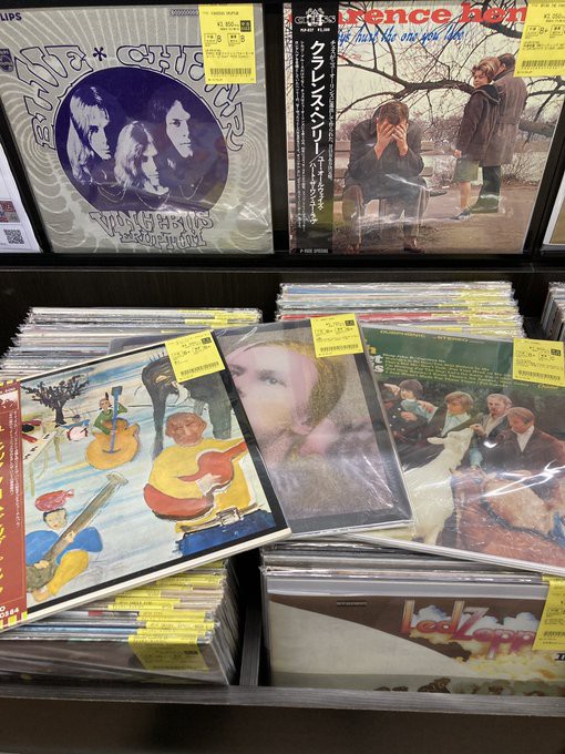 12/2(火)ROCK中古レコード新入荷情報】BEATLES、P.I.L、BOB DYLANなど