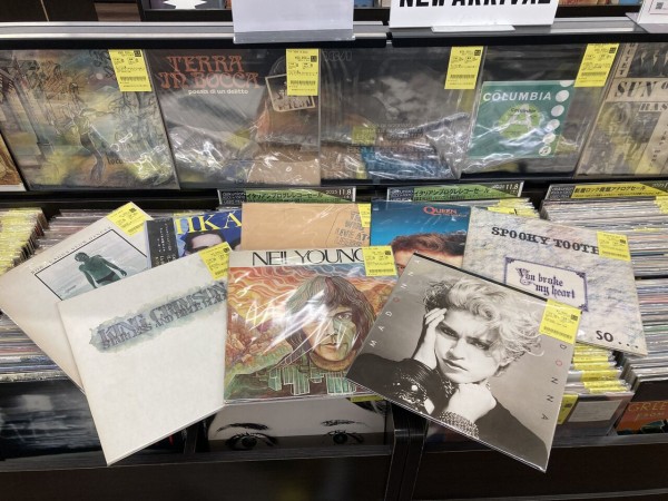 洋楽ROCKレコードまとめ売り 11タイトルセット 2026年最新】Yahoo!オークション -洋楽レコード まとめての中古品